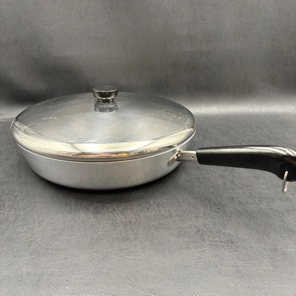 Revere Ware 12 Inch Non-Stick Aluminum Skillet Frying Pan with Stainless Lid